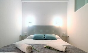 1 makuuhuone, silitysrauta/-lauta, internet, vuodevaatteet