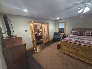 5 chambres, fer et planche à repasser, Wi-Fi gratuit, draps fournis