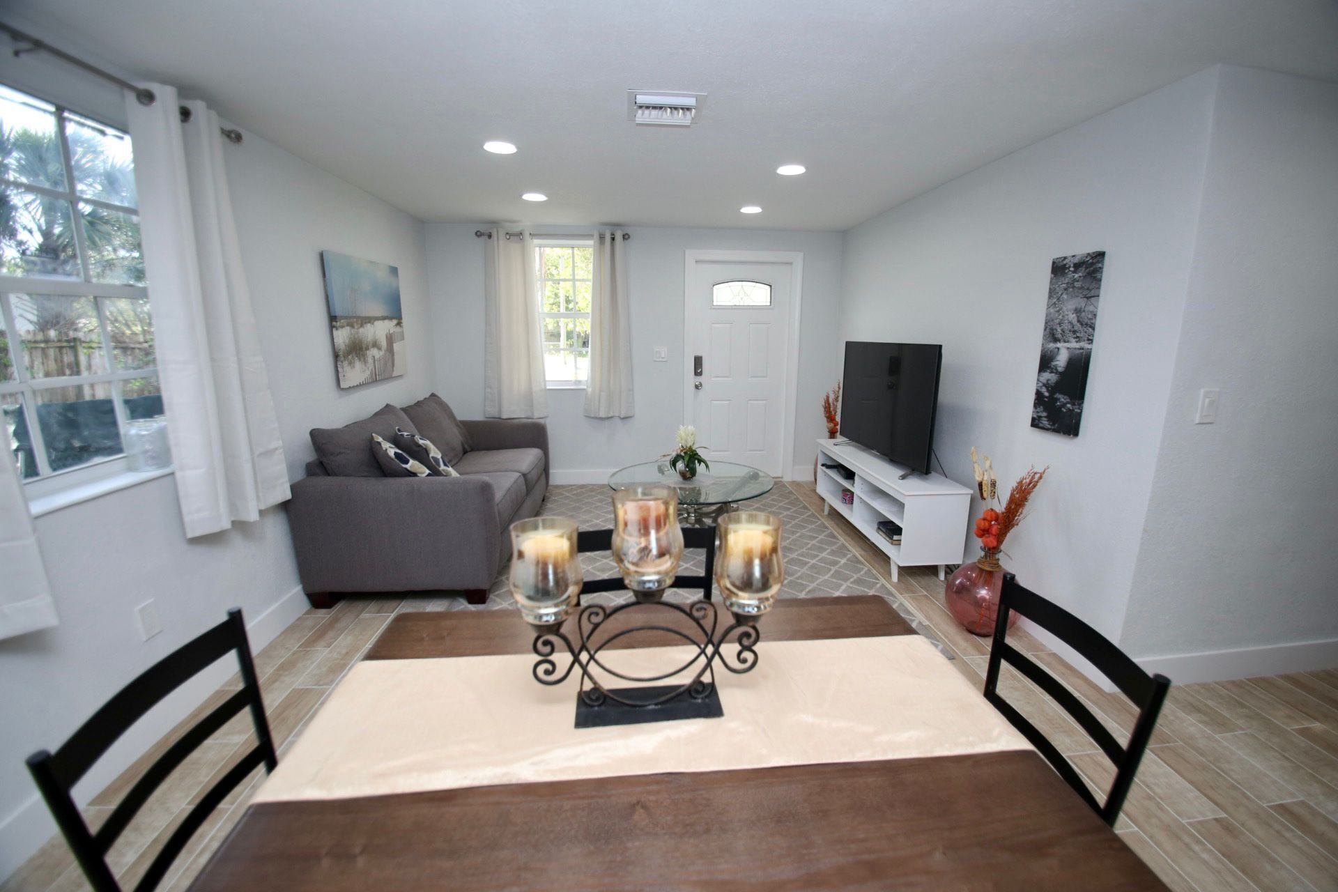 7 Minutes to the  Beach. Single family Home just for you