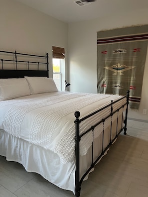1 chambre, bureau, fer et planche à repasser, Wi-Fi gratuit