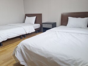Chambres insonorisées, Wi-Fi gratuit, draps fournis
