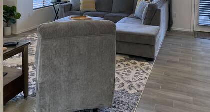 Desert Oasis Casita Just Steps from the Heated Pool & Spa – Oro Valley retreat!