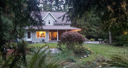 Cozy Classy Country Cottage