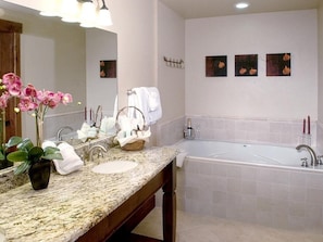 Bathtub, jetted tub