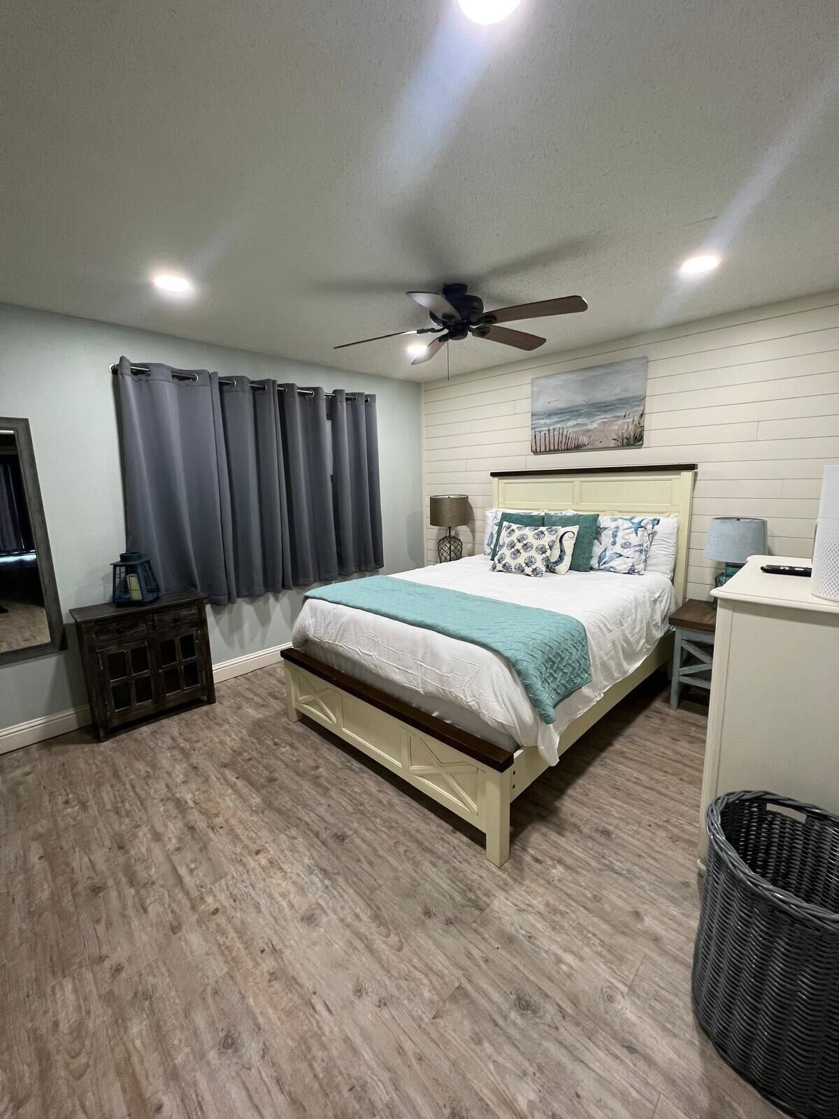 Photo 11 of Salty Vibes, condo in the center of Destin close to the beaches