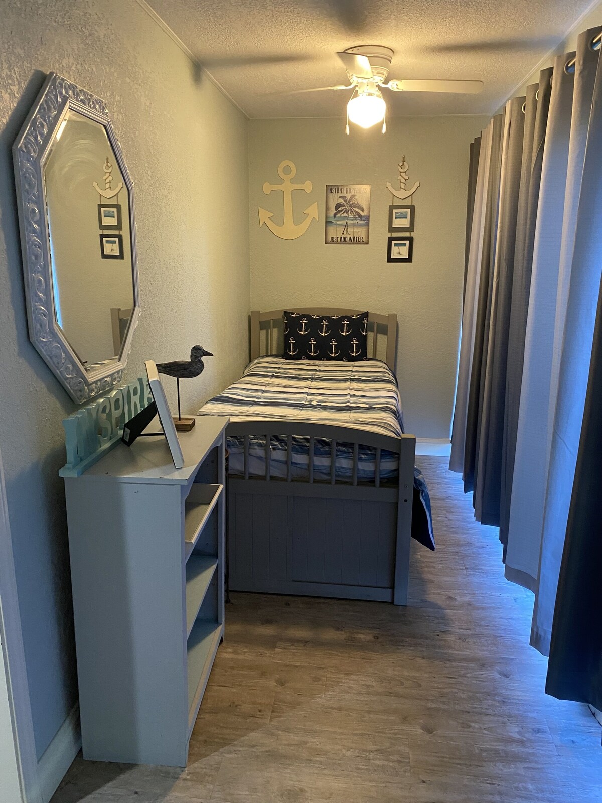 Photo 9 of Salty Vibes, condo in the center of Destin close to the beaches
