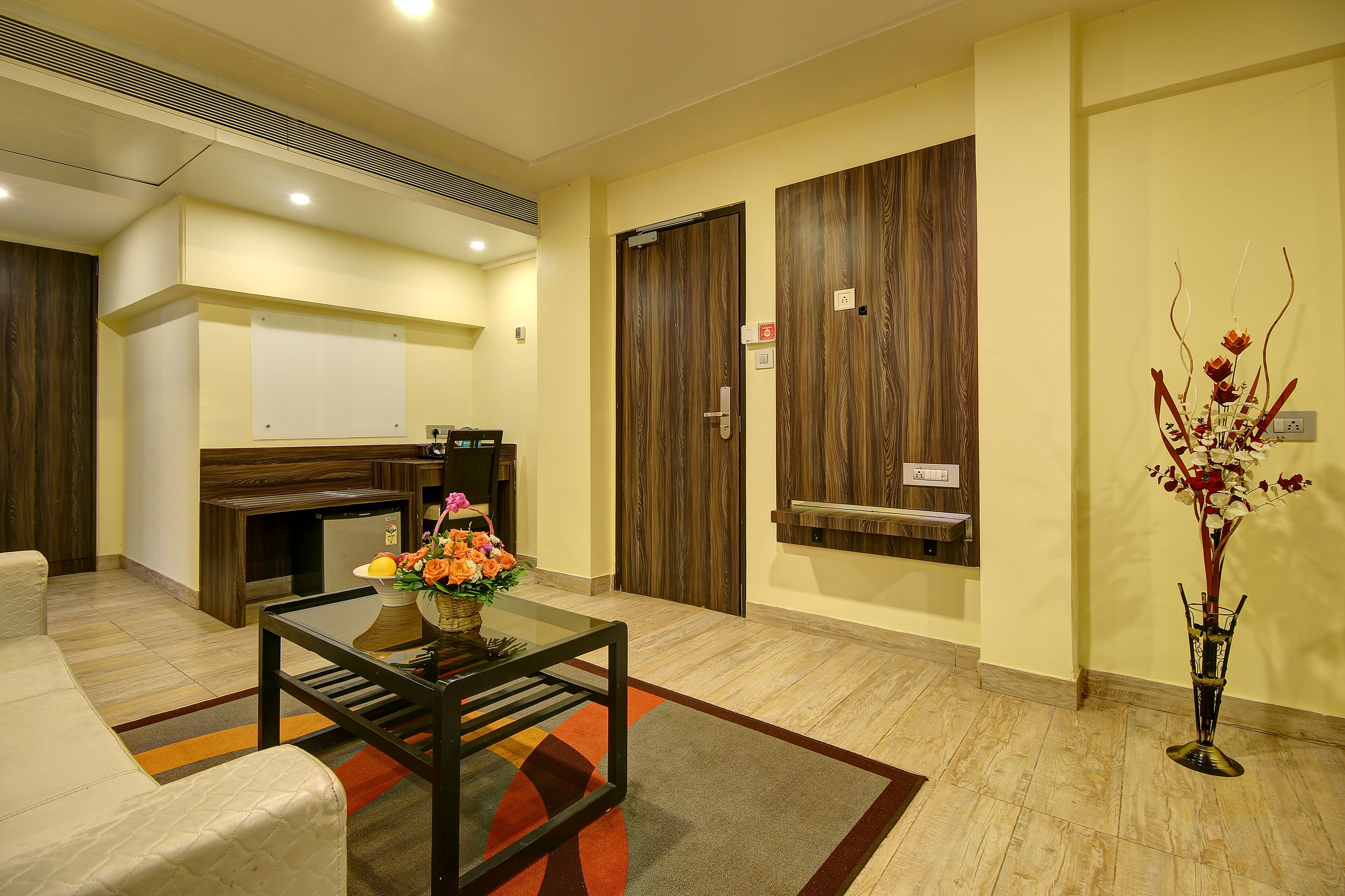 Photo - Hotel Mumbai House Juhu, Santacruz West, Mumbai