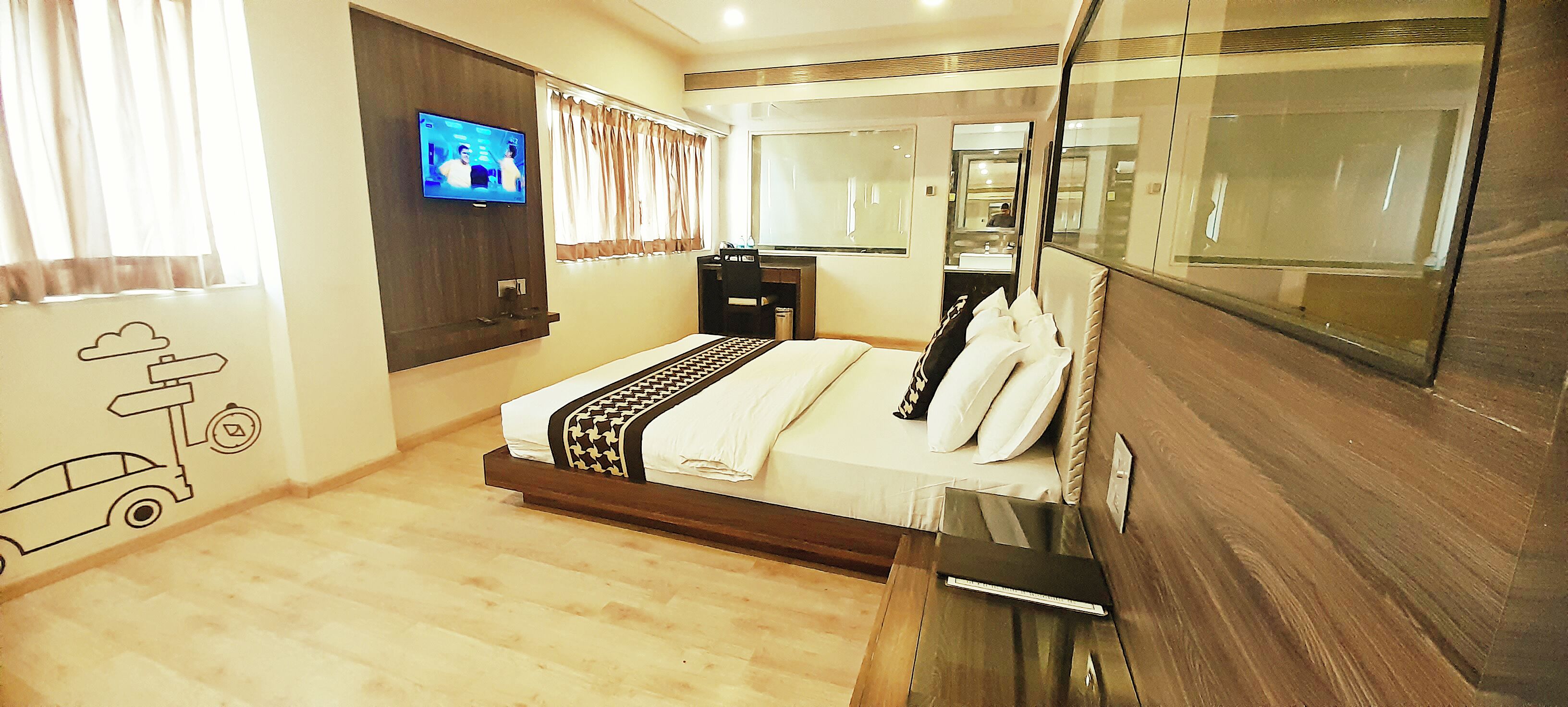 Photo - Hotel Mumbai House Juhu, Santacruz West, Mumbai