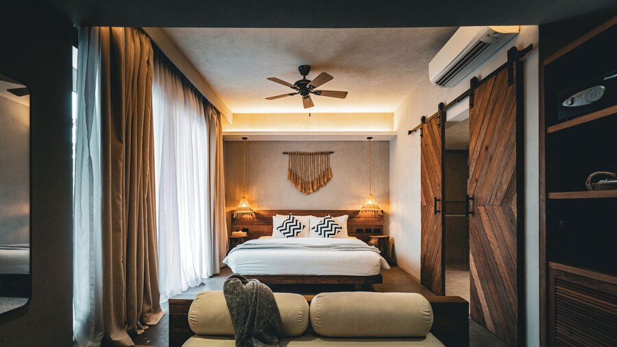 Isla Amara Resort