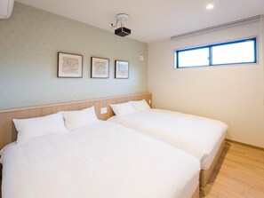 1 bedroom, desk, free WiFi, bed sheets