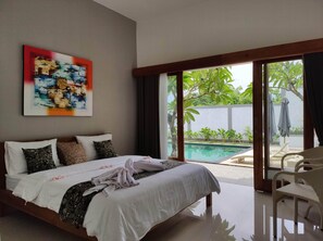 5 habitaciones, escritorio y tabla de planchar con plancha 