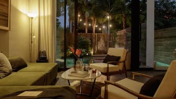 Smart TV 35-inci dengan saluran TV kabel dan TV