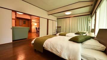 Basic house (bookings for 1-4pax will be on 1F for 2 rooms, 5-6pax for 3 rooms, 7-9pax for 4 rooms) | Down comforters, free WiFi
