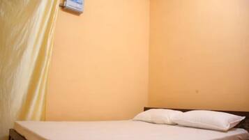 Deluxe Double Room, Multiple Bedrooms, Non Smoking, City View | Free WiFi, bed sheets