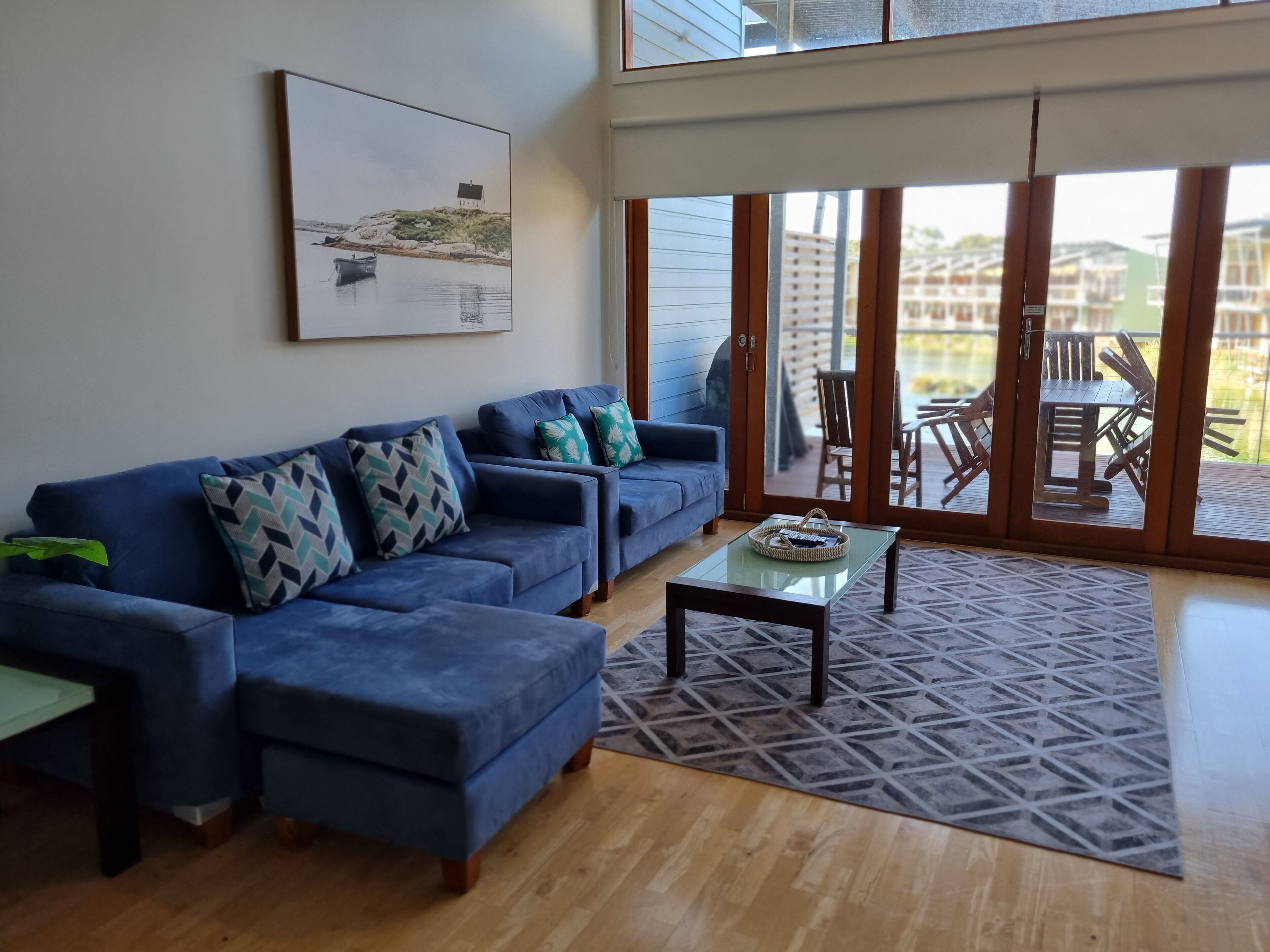 Villa 92 South Shores Resort - Executive style with lagoon view!