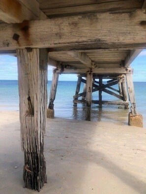 Beach nearby - Villa 92 South Shores Resort - Executive style with lagoon view! (Normanville)