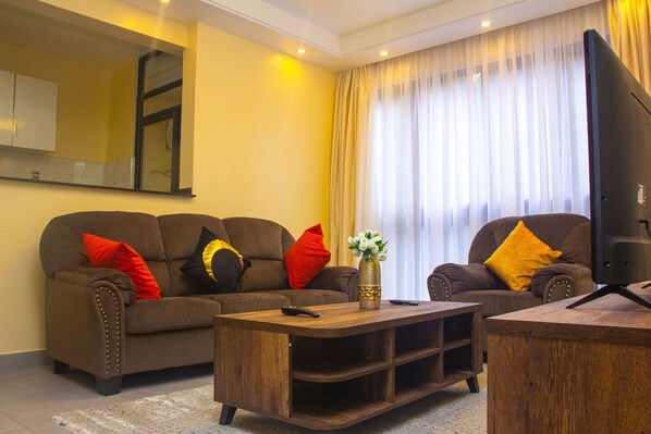 20-inch Smart TV with digital channels, TV - Stay.plus Micasa Homestay (Nairobi)