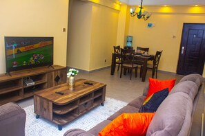 20-inch Smart TV with digital channels, TV - Stay.plus Micasa Homestay (Nairobi)