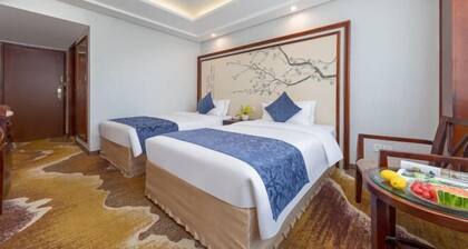Braim Seasons Hotel
