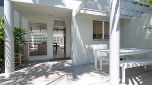 Outdoor dining - Donovan's Reef | Port Douglas (Port Douglas)