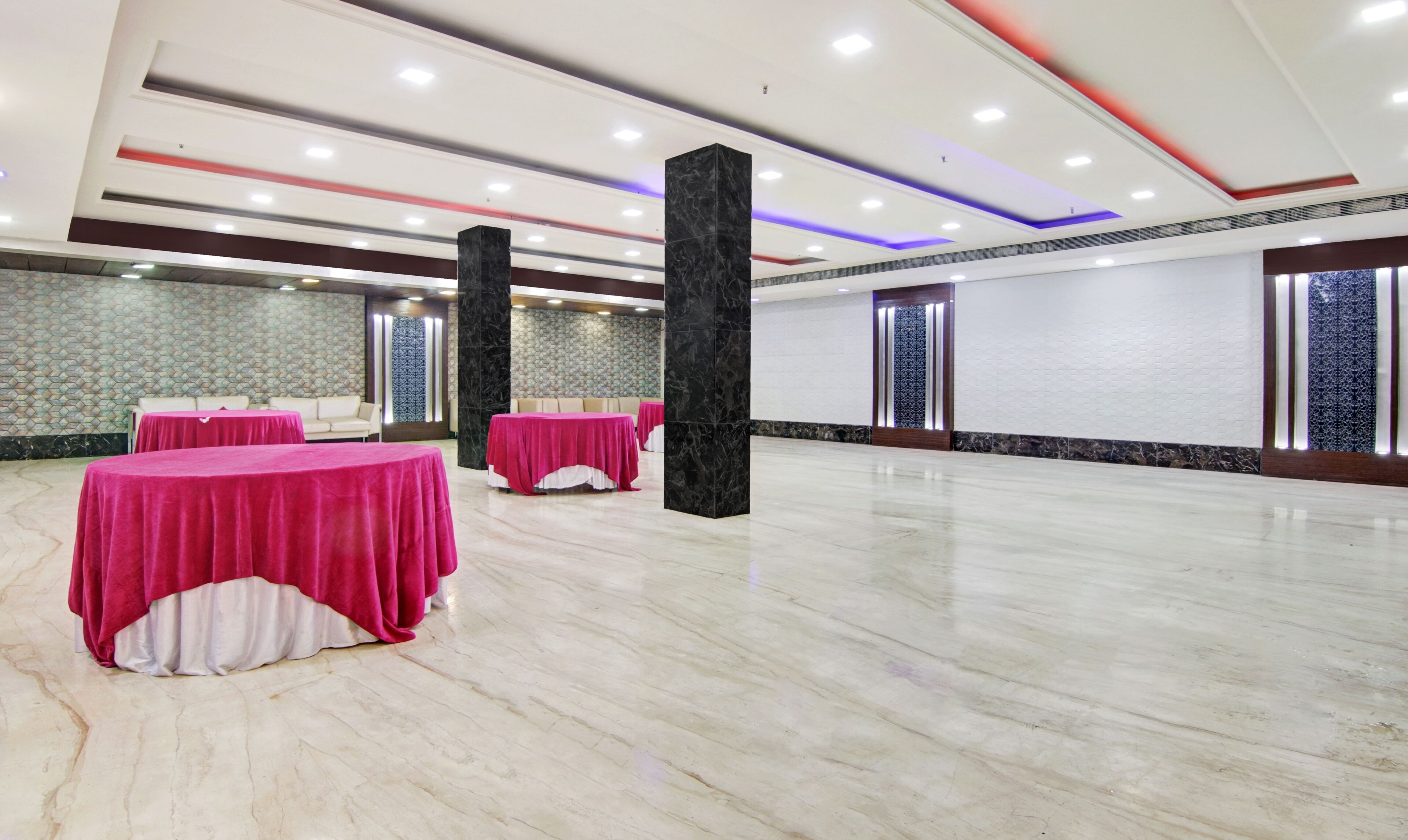 Foto - Treebo Trend Elite