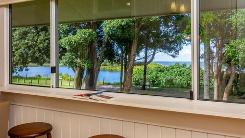 Buckley's Cottage by the Sea