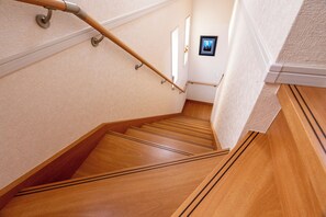 Basic House - VILLA KUSUNOKI (Tokyo)