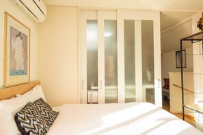 ベーシック ハウス | 3 室のベッドルーム、客室ごとに異なる装飾、客室ごとに異なるインテリア、デスク