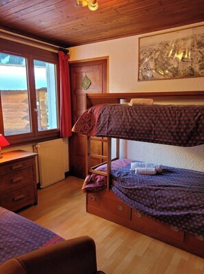 3 Schlafzimmer, kostenloses WLAN, Bettwäsche