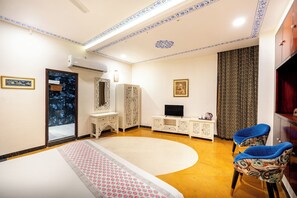 Superior Room | Minibar, desk, blackout drapes, iron/ironing board - The Chronicles - Near the Lake Pichola Udaipur (Udaipur)