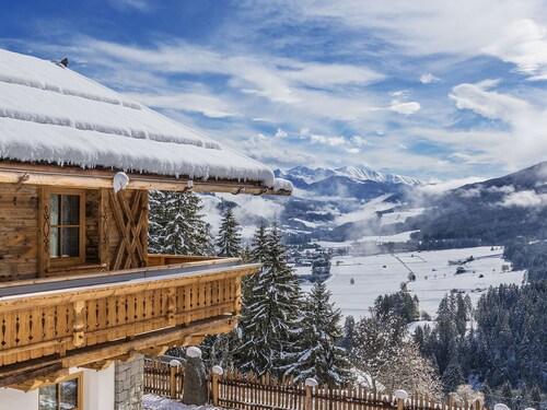 Ferienwohnung Piz da Peres Kronplatz mit Bergblick, Pool, Sauna & WLAN