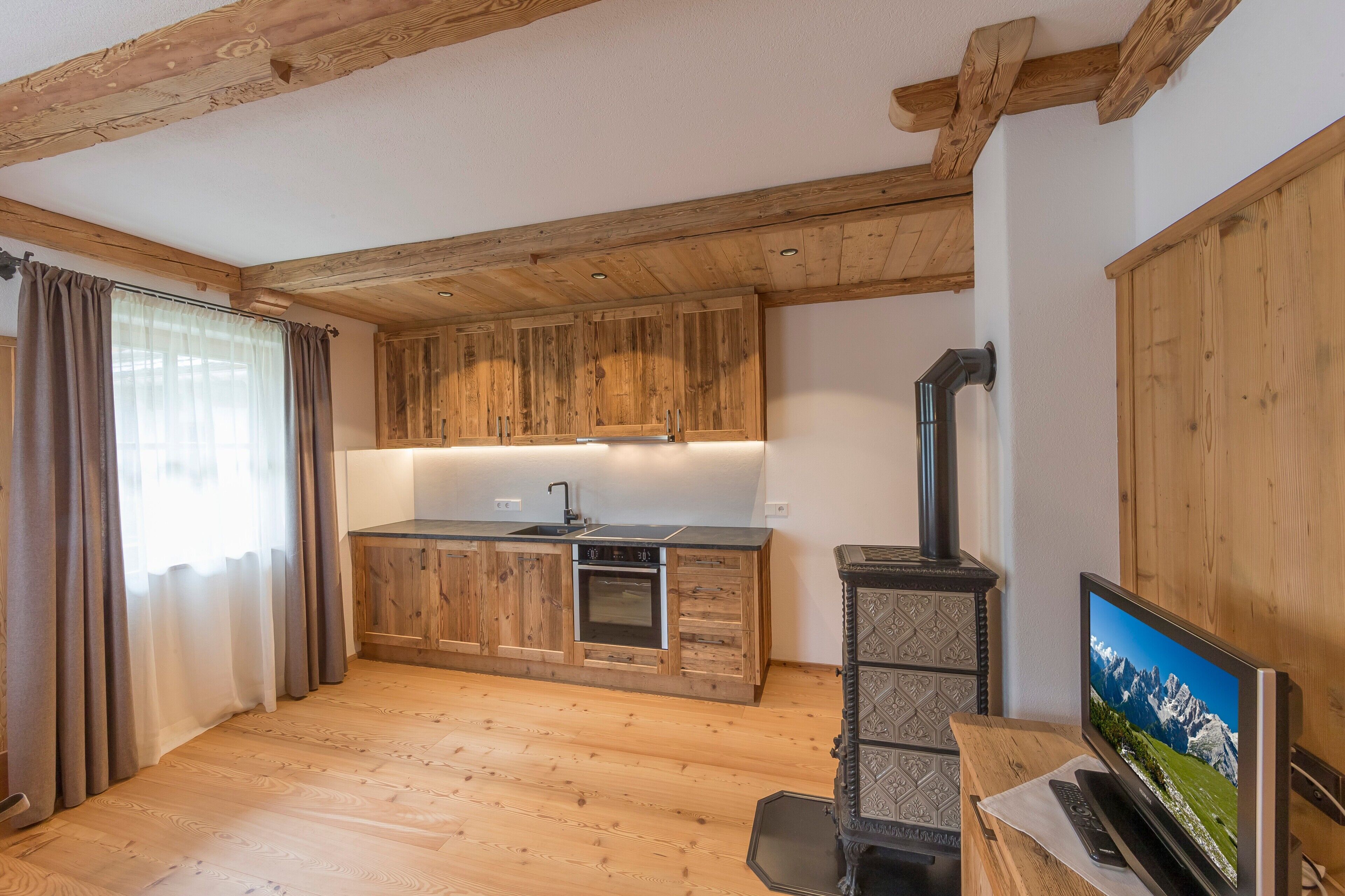 Kühlschrank, Ofen, Herdplatte, Geschirrspüler