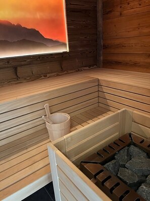 Sauna - Apartment Piz da Peres - Geiselsberg with Mountain View, Pool, Sauna, Wi-Fi & Garden (Olang)
