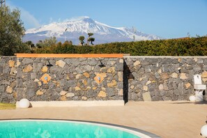 Pool - Apartment 'Villa Paradiso' with Sea View, Pool & Wi-Fi (Acireale)