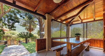 Villa 'Lidia Vicino al Mare' with Mountain View, Garden & Air Conditioning