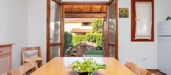 Holiday House Li Piri with Garden, Terrace, Wi-Fi & A/C