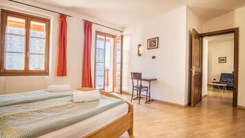 1 bedroom, free WiFi, bed sheets