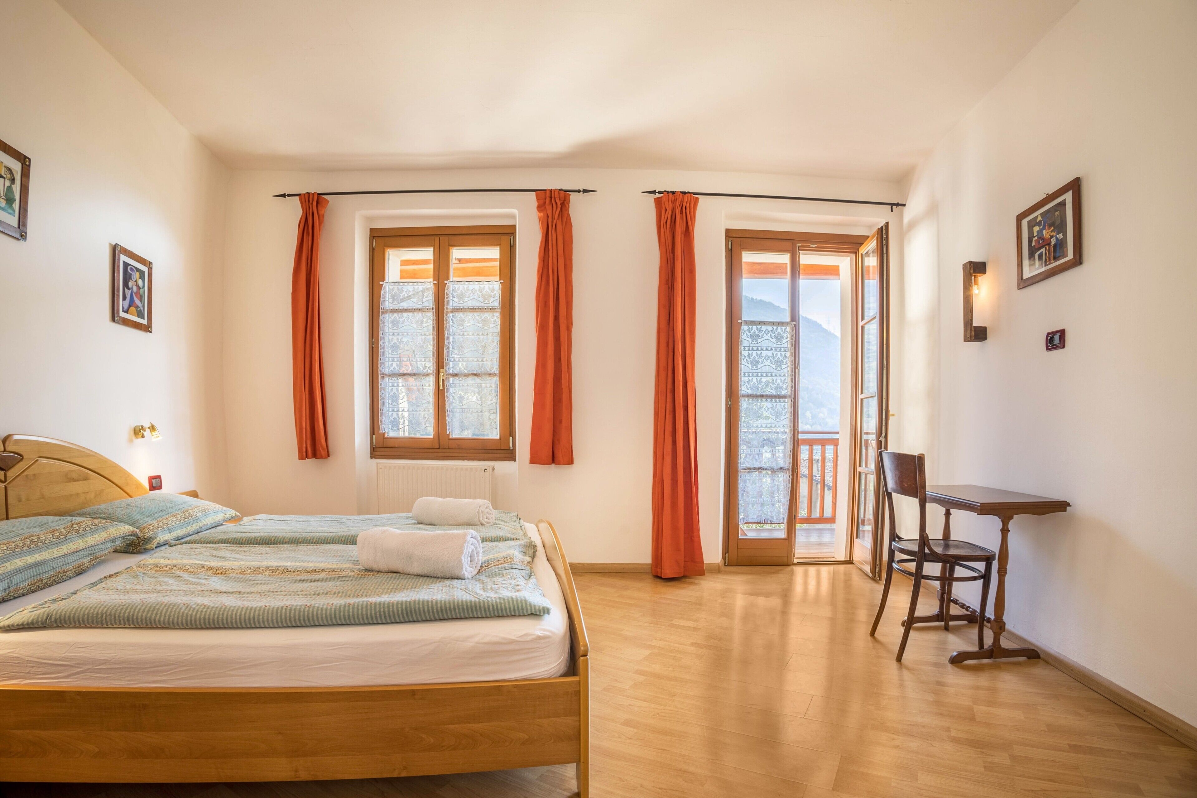 1 bedroom, free WiFi, bed sheets