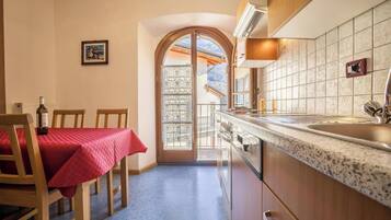 KylskÄp, ugn, spishÀll och diskmaskin