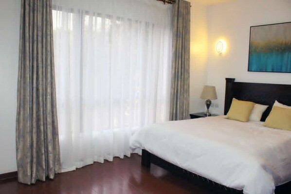 Executive Apartment | 3 bedrooms, free WiFi - Stay.Plus Hurlingam Family Apartment (Nairobi)