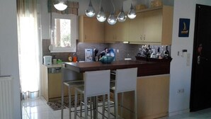 Villa | Eigene Küche | Kühlschrank, Mikrowelle, Geschirrspüler, Wasserkocher