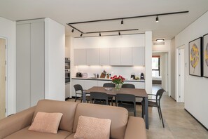 Luxury-Apartment, 1 Schlafzimmer, Nichtraucher, Bergblick | Eigene KĂŒche