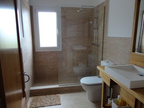 Shower - Chalet (Mercadal)