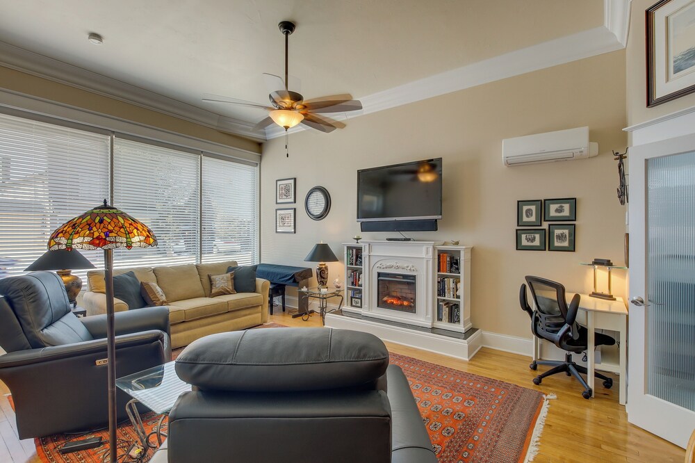 Comfortable Two Rivers Abode Near Sand Beach!