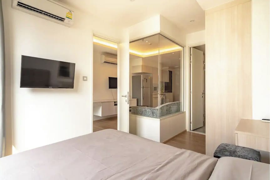 Luxury One Bedroom Condo, Rooftop Pool, Emquartier Bts, Free Airport Pick Up - Bangkok
