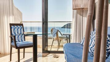 1 bedroom, free minibar items, in-room safe, individually decorated