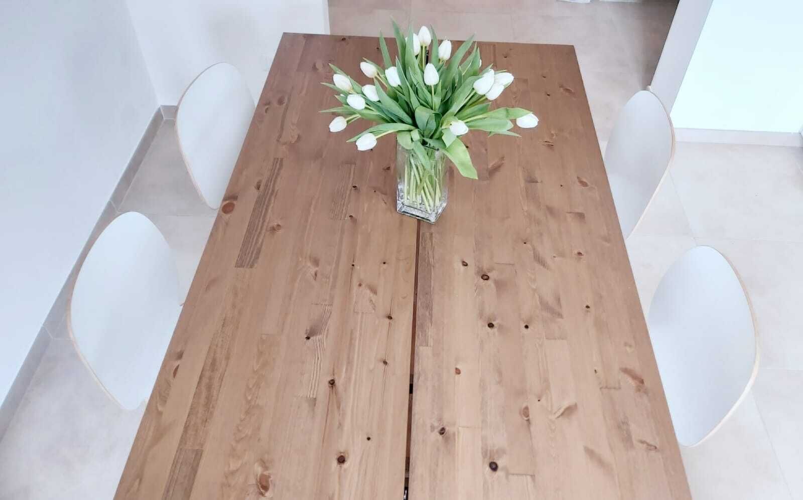 In the relaxation of the nearby green way, 5 minutes from the upper city and 6km from the airport