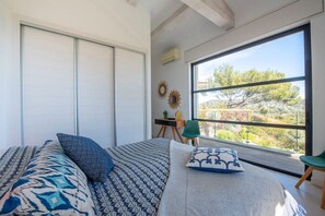 4 Schlafzimmer, Bügeleisen/Bügelbrett, kostenloses WLAN, Bettwäsche