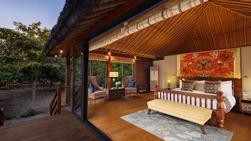 Villa, 1 King Bed (SeleQtions) | Bathroom | Shower, rainfall showerhead, free toiletries, slippers