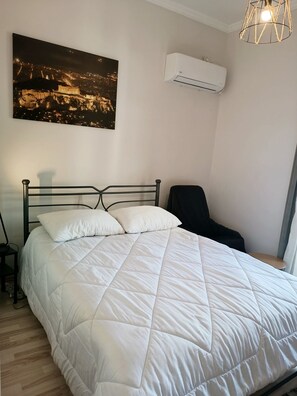 1 chambre, fer et planche à repasser, Wi-Fi, draps fournis